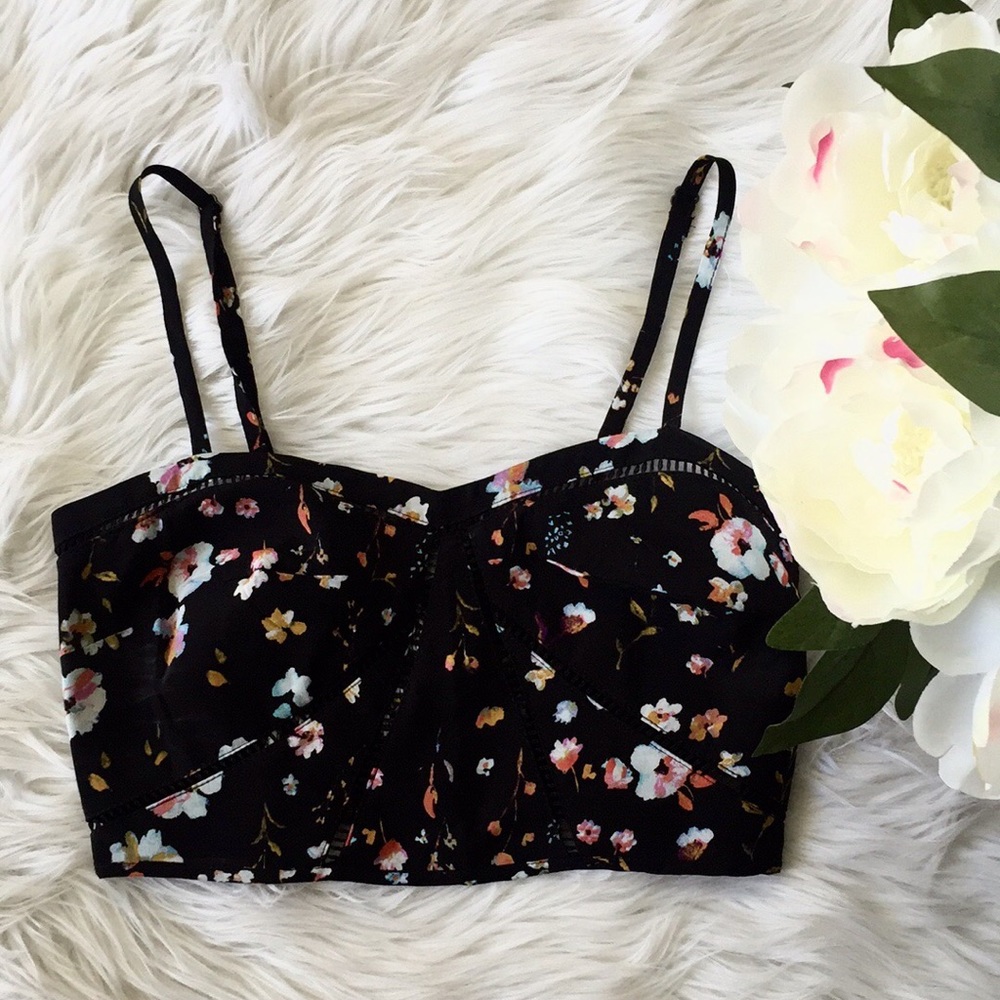 NWOT Urban Outfitters Floral Crop Top - Picture 4 of 6